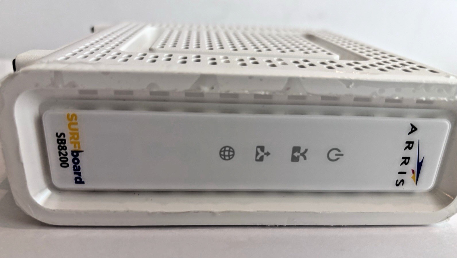 Arris Surfboard SB8200 3.1 Cable Modem DOCSIS w/Power Adapter TESTED