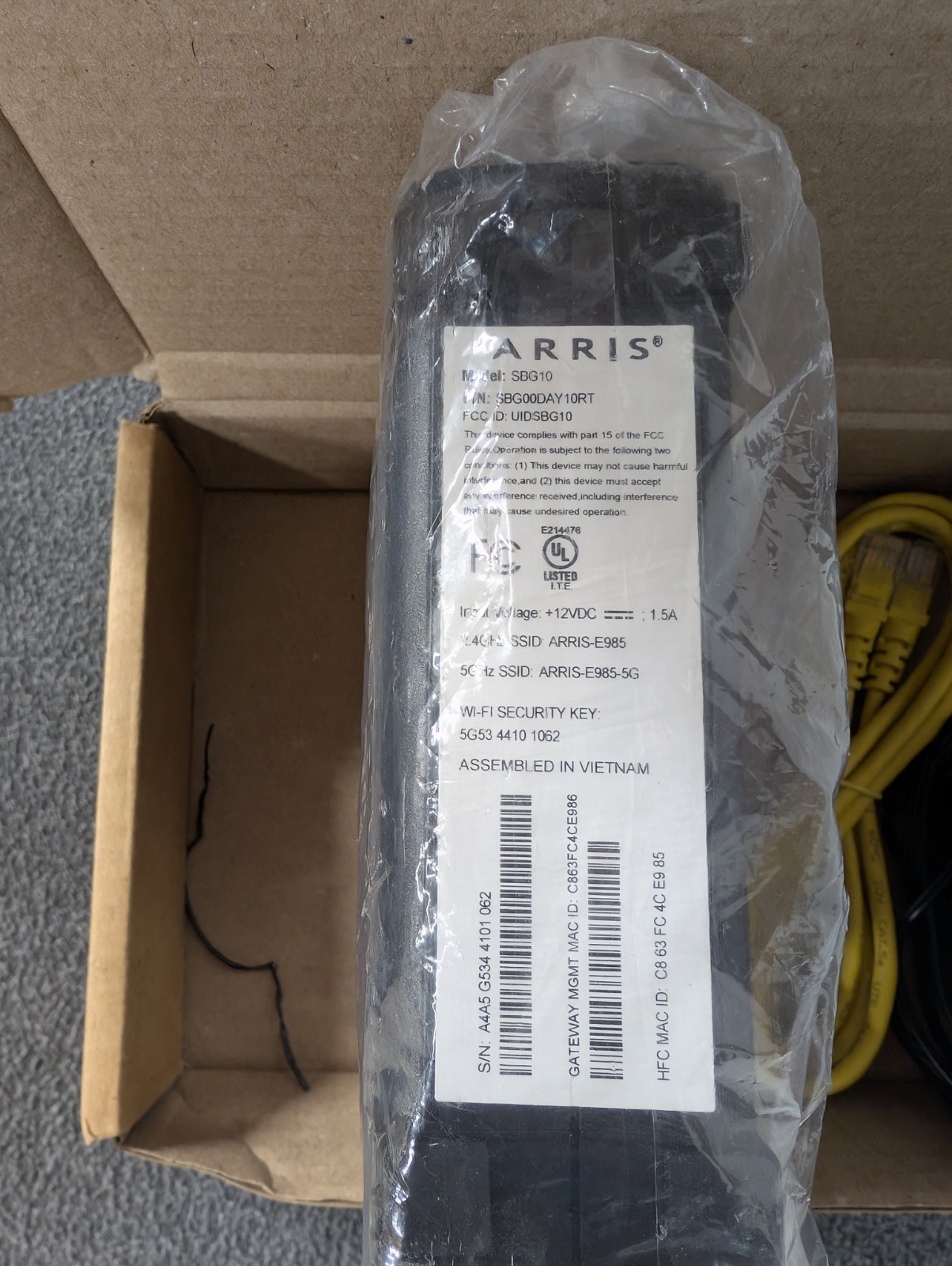 Arris Surfboard 2 Band SBG10 Wi-Fi Internet Cable Router Modem 2.4 and 5 ghz