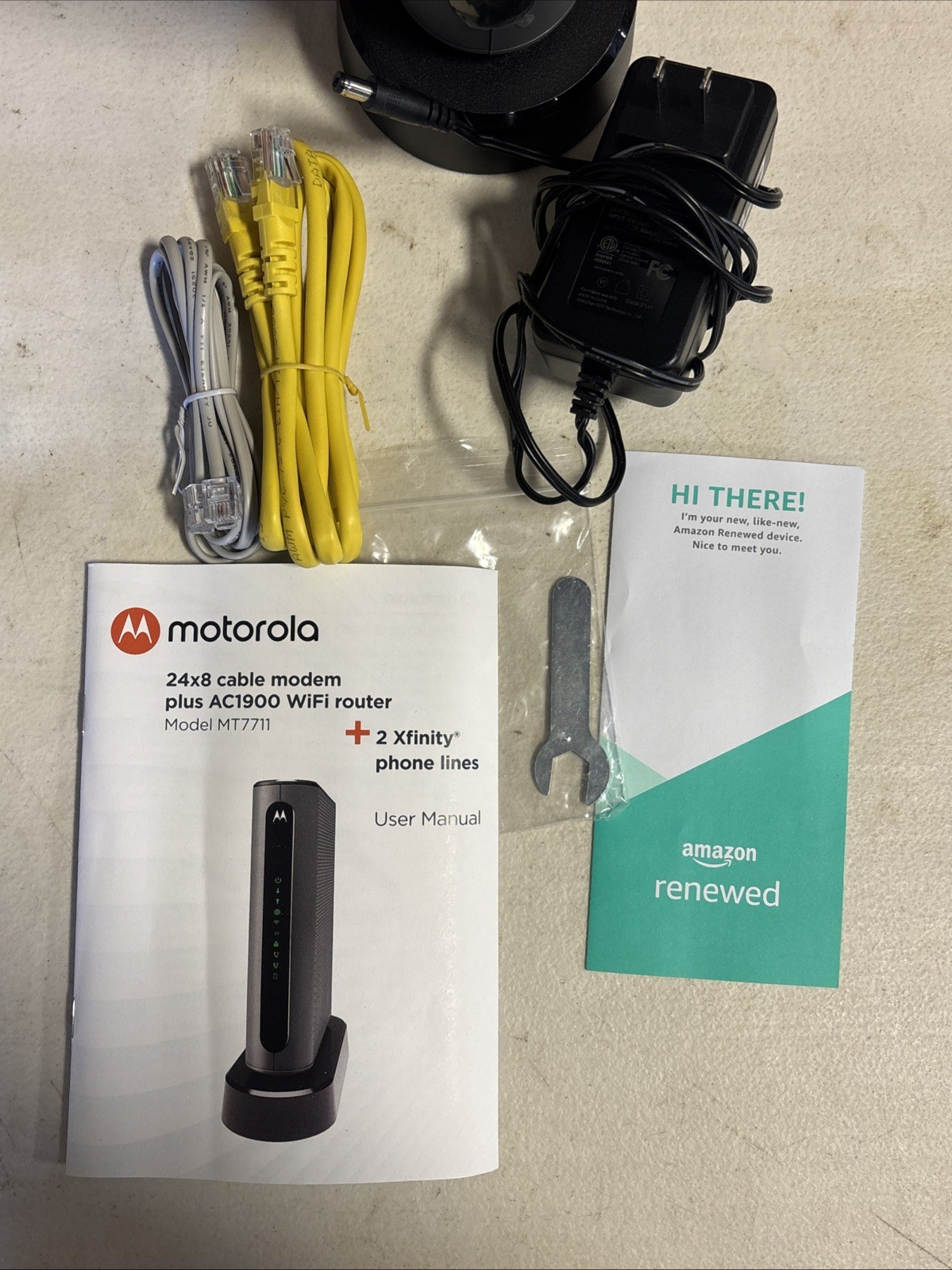 Motorola MT7711 24X8 Cable Modem Dual Wi-Fi Gigabit Router w/ Voice Refurbished