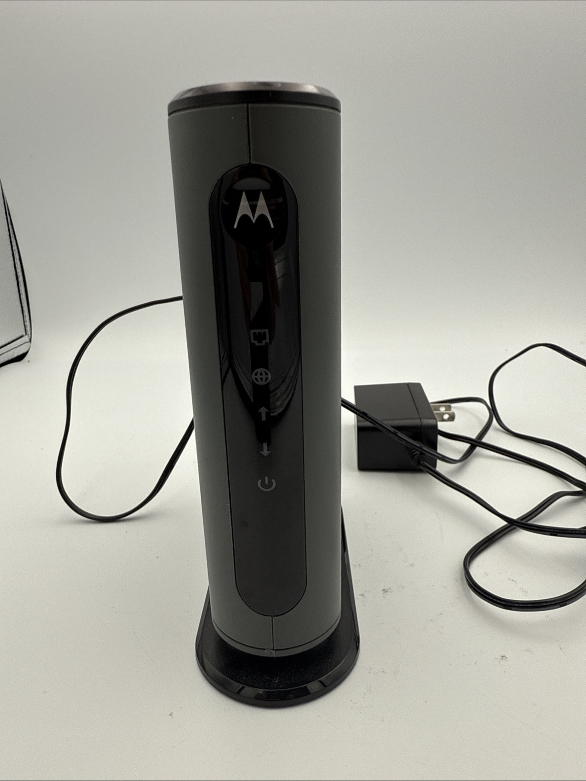 Motorola MB7420 Cable Modem 16×4 686 Mbps DOCSIS 3.0 – w/ Power Supply Tested