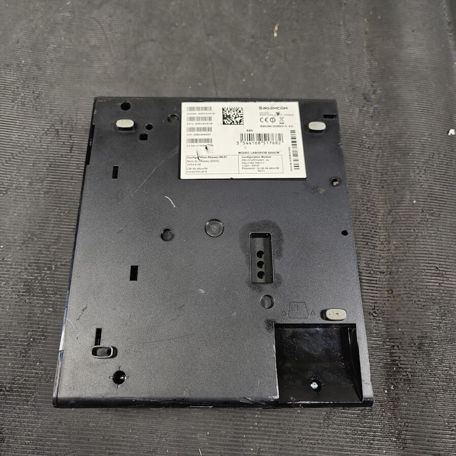 Sagemcom LABOXV3B Modem – For Parts, Untested, No Accessories