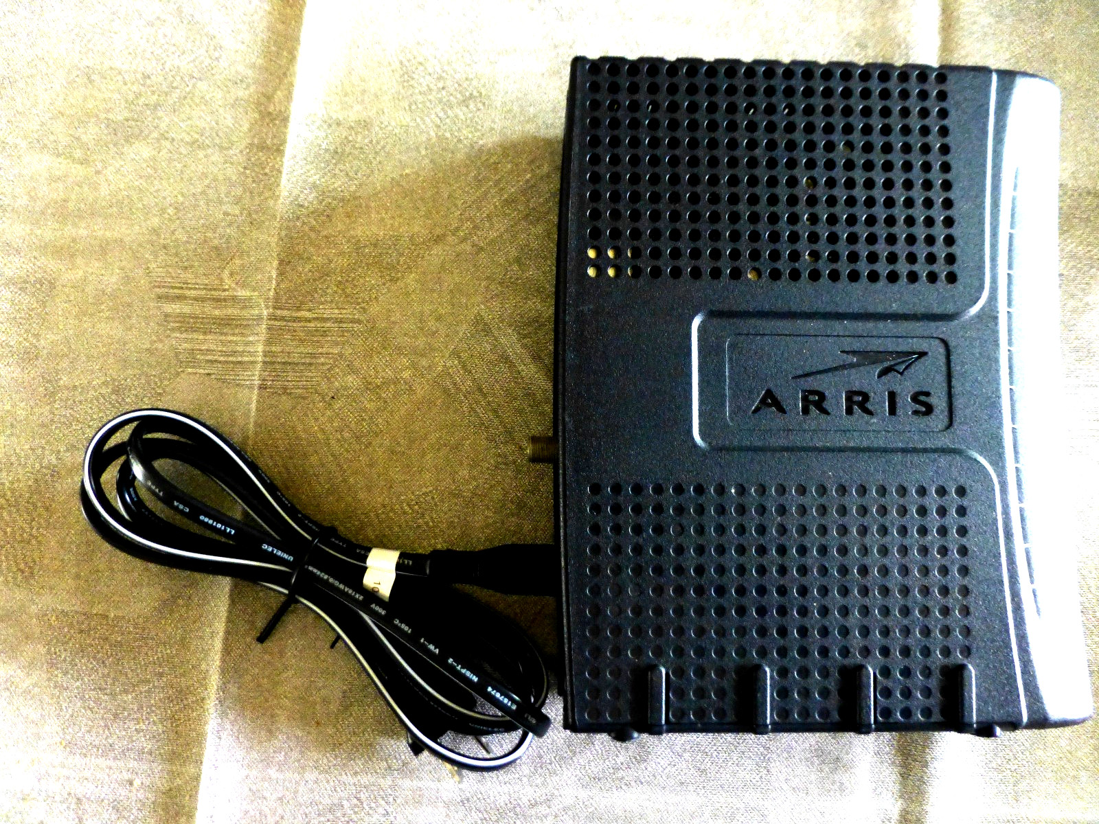 ARRIS TM602G/115 Touchstone Telephony Modem & Power Cord used Good Condition