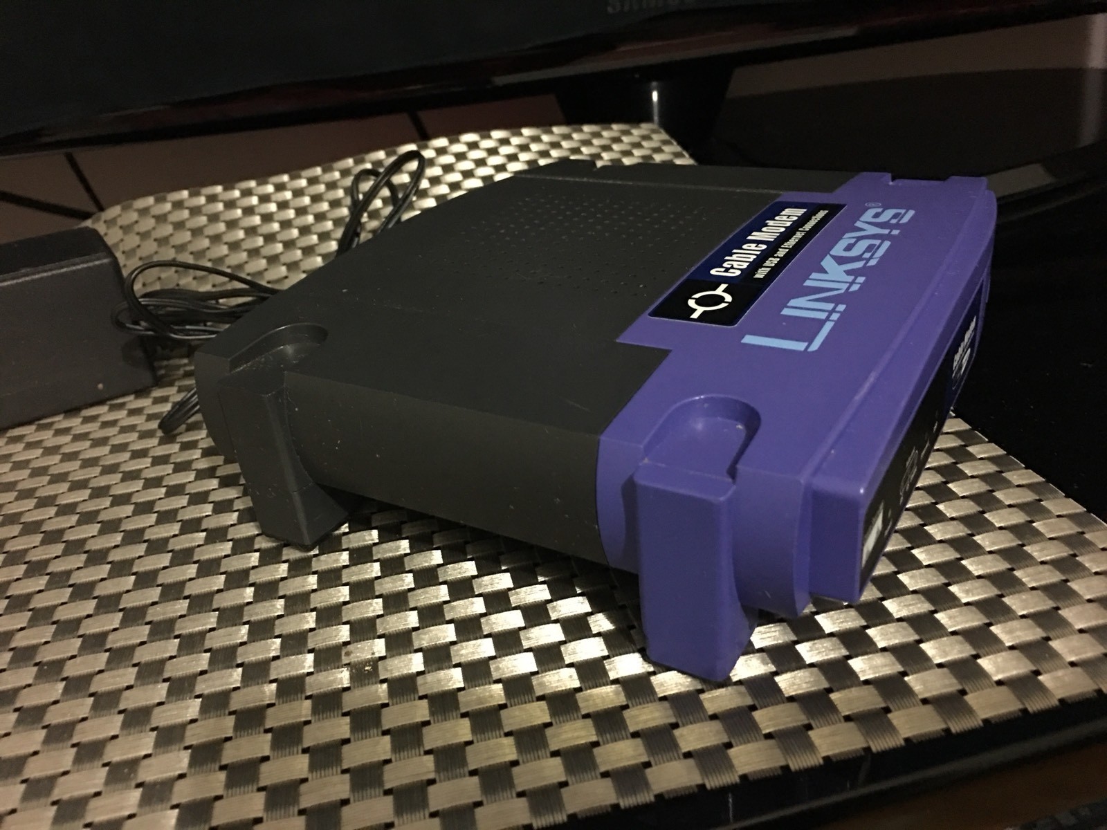 LINKSYS CISCO CABLE MODEM USB ETHERNET MODEL BEFCMU10 VER. 4