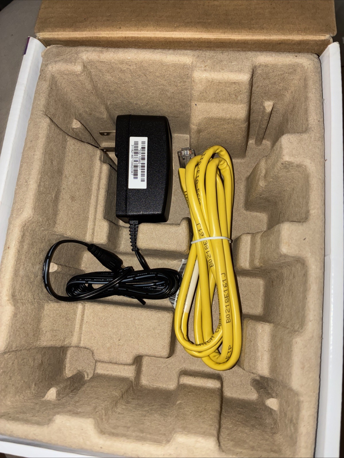 NETGEAR CM700-100NAS Cable Modem Speed UpTo 1.4 Gbps 32×8 Channel Bonding CM700