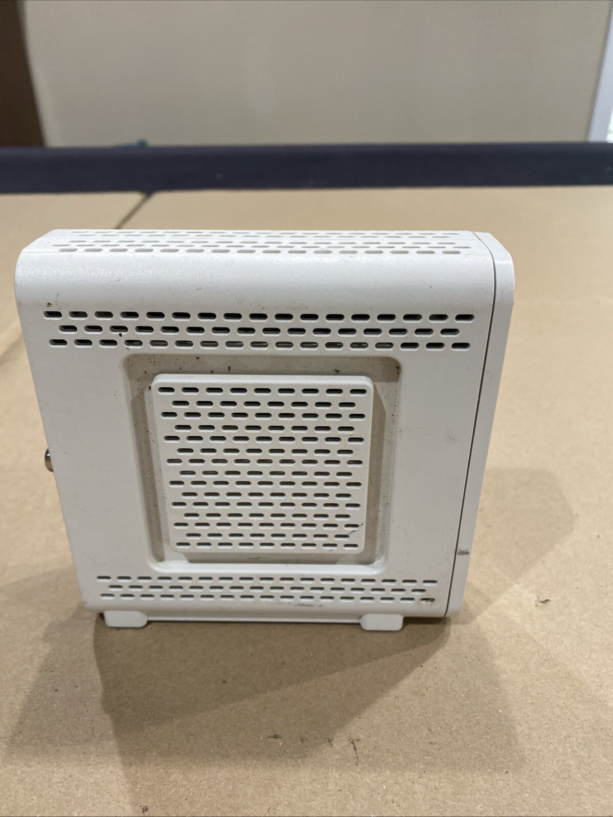 ARRIS SURFboard SB6141 Motorola White Modem W/ Power/Ethernet Cable High Powered