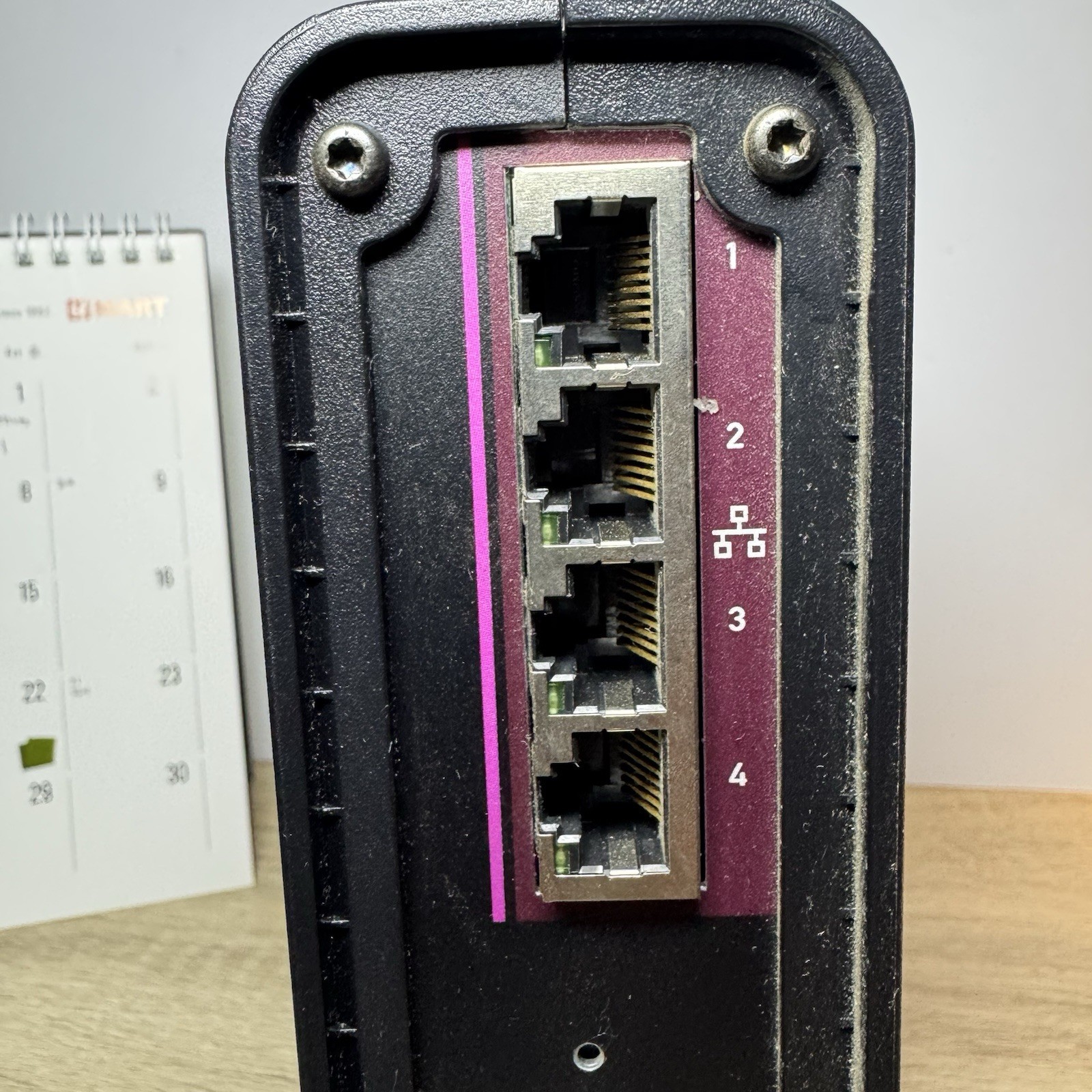 ARRIS SURFboard SBG6580 DOCSIS 3.0 Cable Modem Wi-Fi Dual Band Router ONLY
