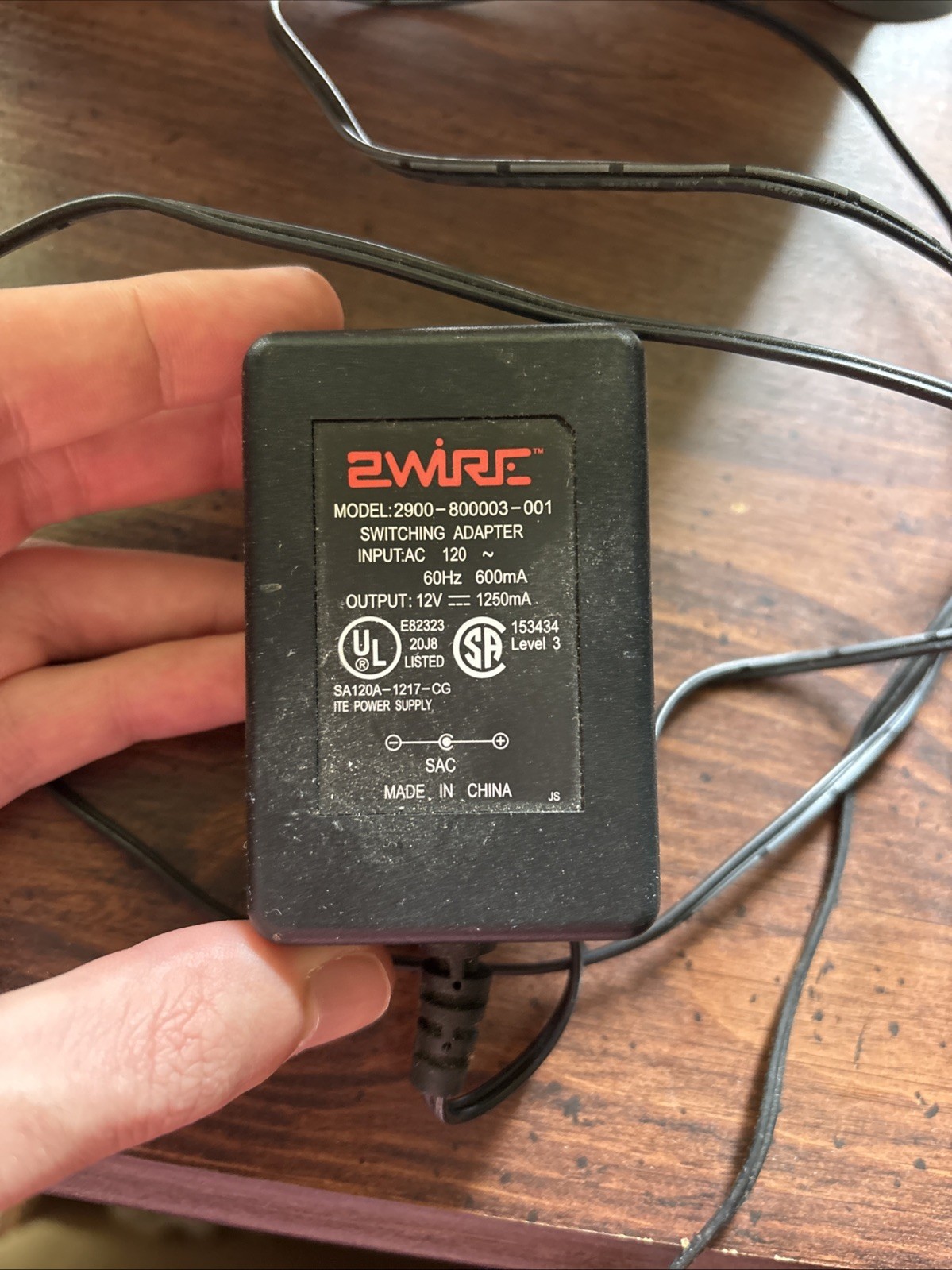 2Wire Home Portal 1000SW Modem With Power Supply