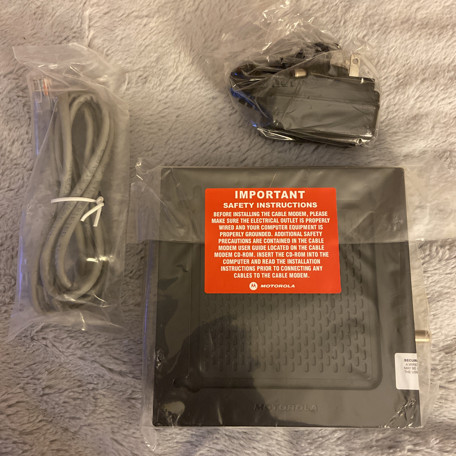 Motorola SURFboard Wireless Cable Modem Gateway SBG901