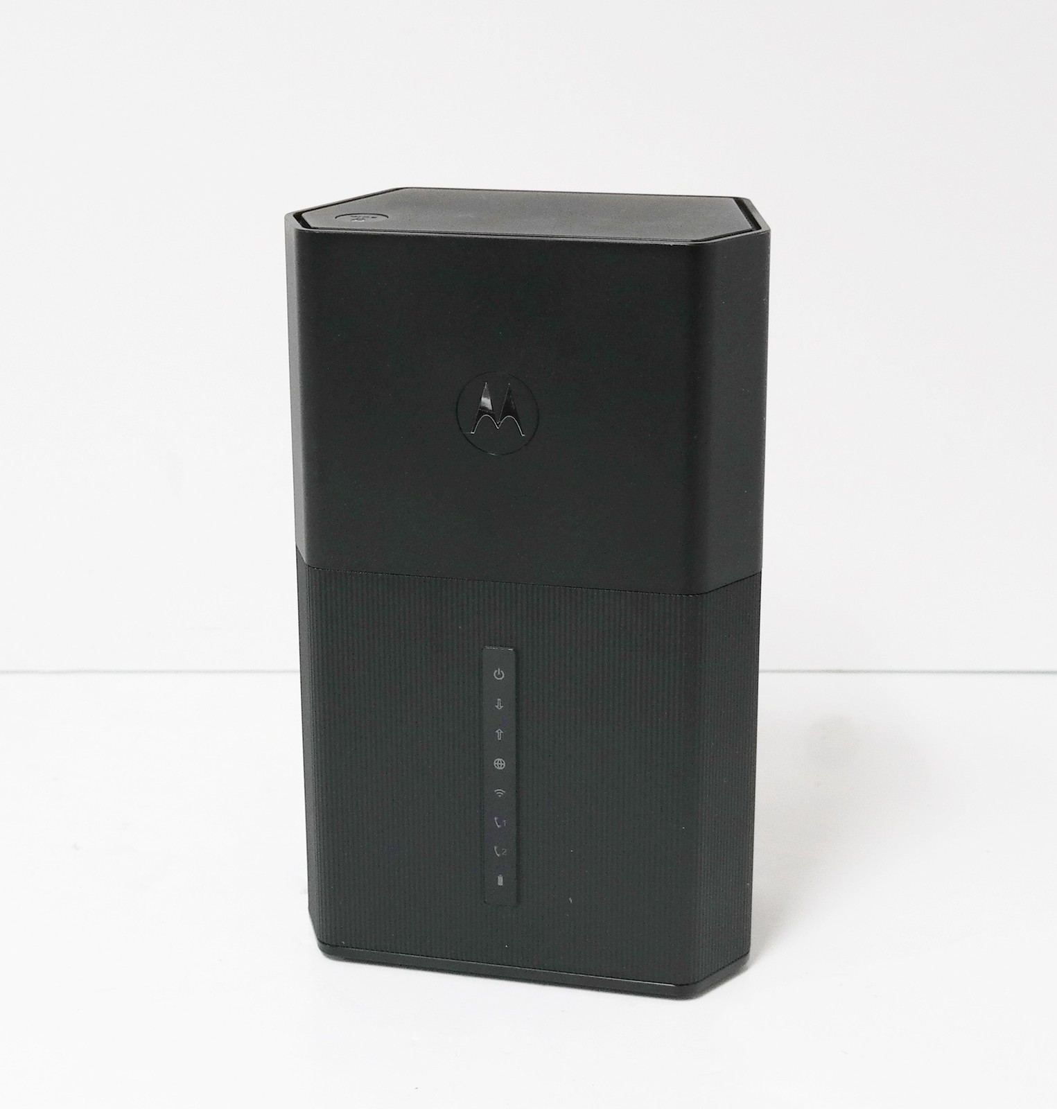 Motorola MT8733 Cable Modem and Wireless Router
