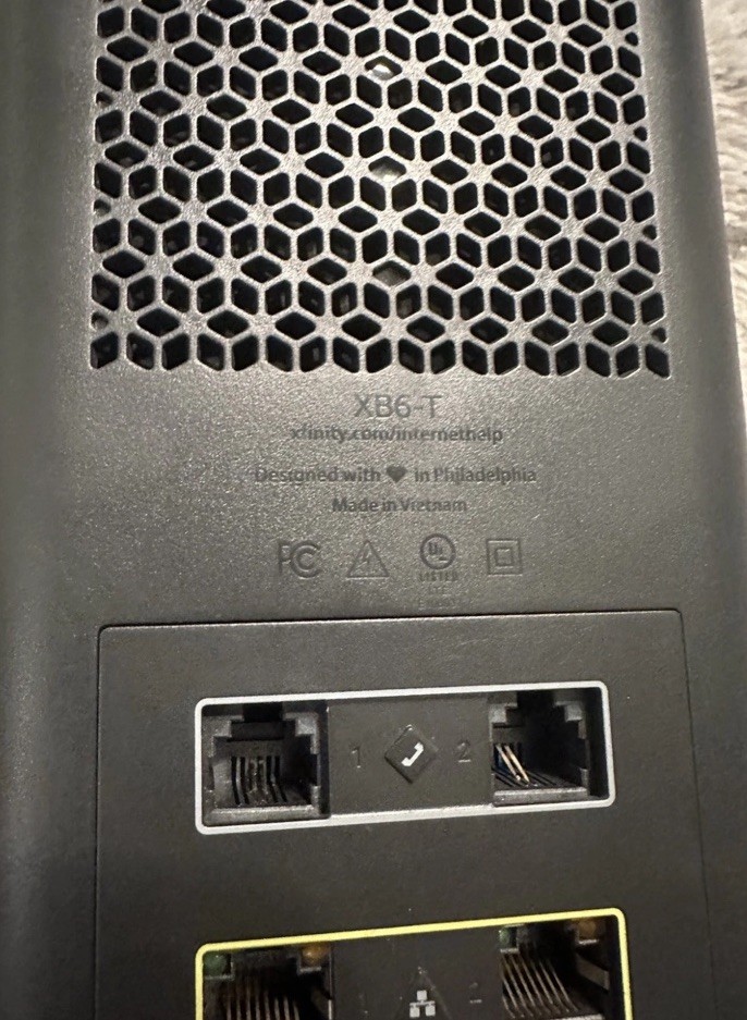 Comcast Xfinity XB6-T GIGABIT Modem WiFi Router With OEM Power Cord – TESTED