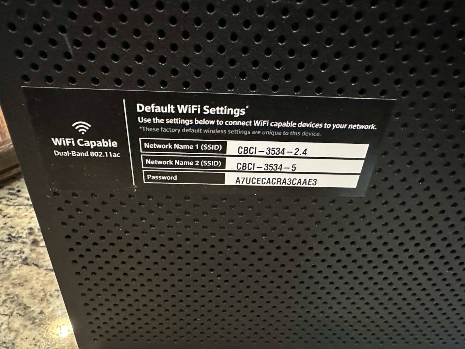 Cisco DPC3941B Comcast Business Dual Band WiFi Cable Modem Router Voice Gateway