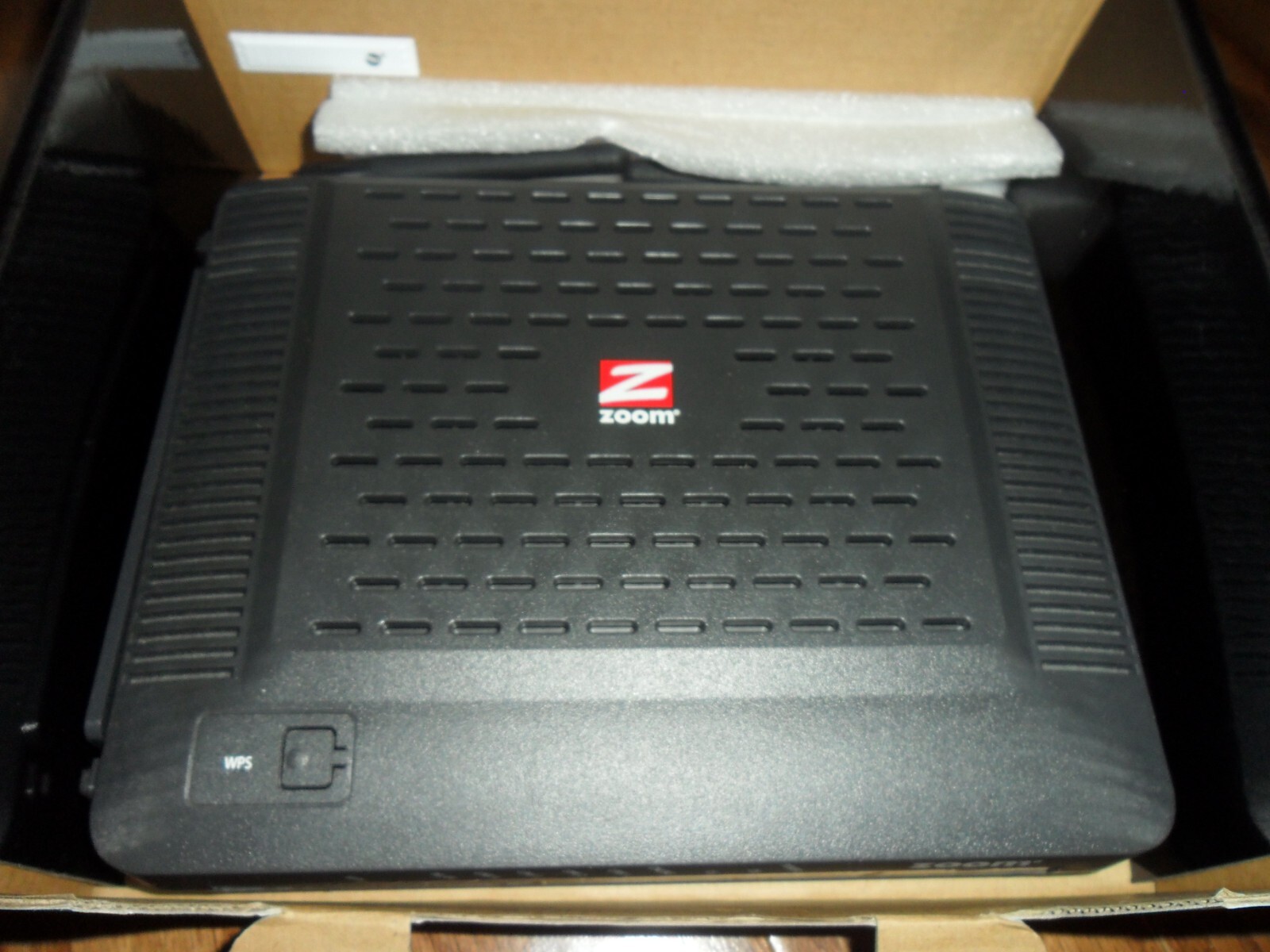 Zoom 5352 DOCSIS 343 Mbps Cable Modem/Router with Wireless-N & Gigabit Ethernet