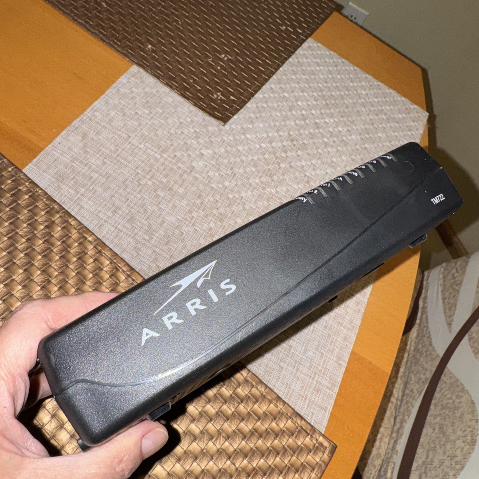 ARRIS Tm722g Comcast Voice and Cable Modem (TM722G/CT), Battery, Power-Cord