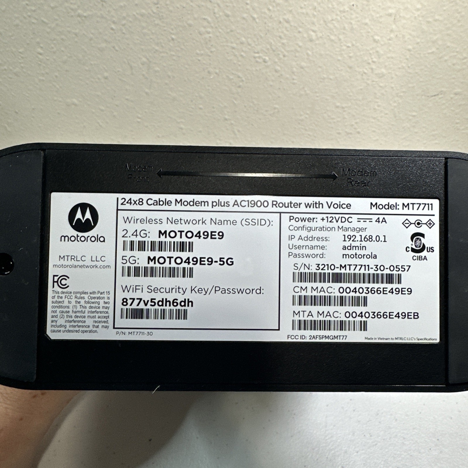 Motorola MT7711 24X8 Cable Modem Plus Router With Voice DOCSIS 3.0 AC1900