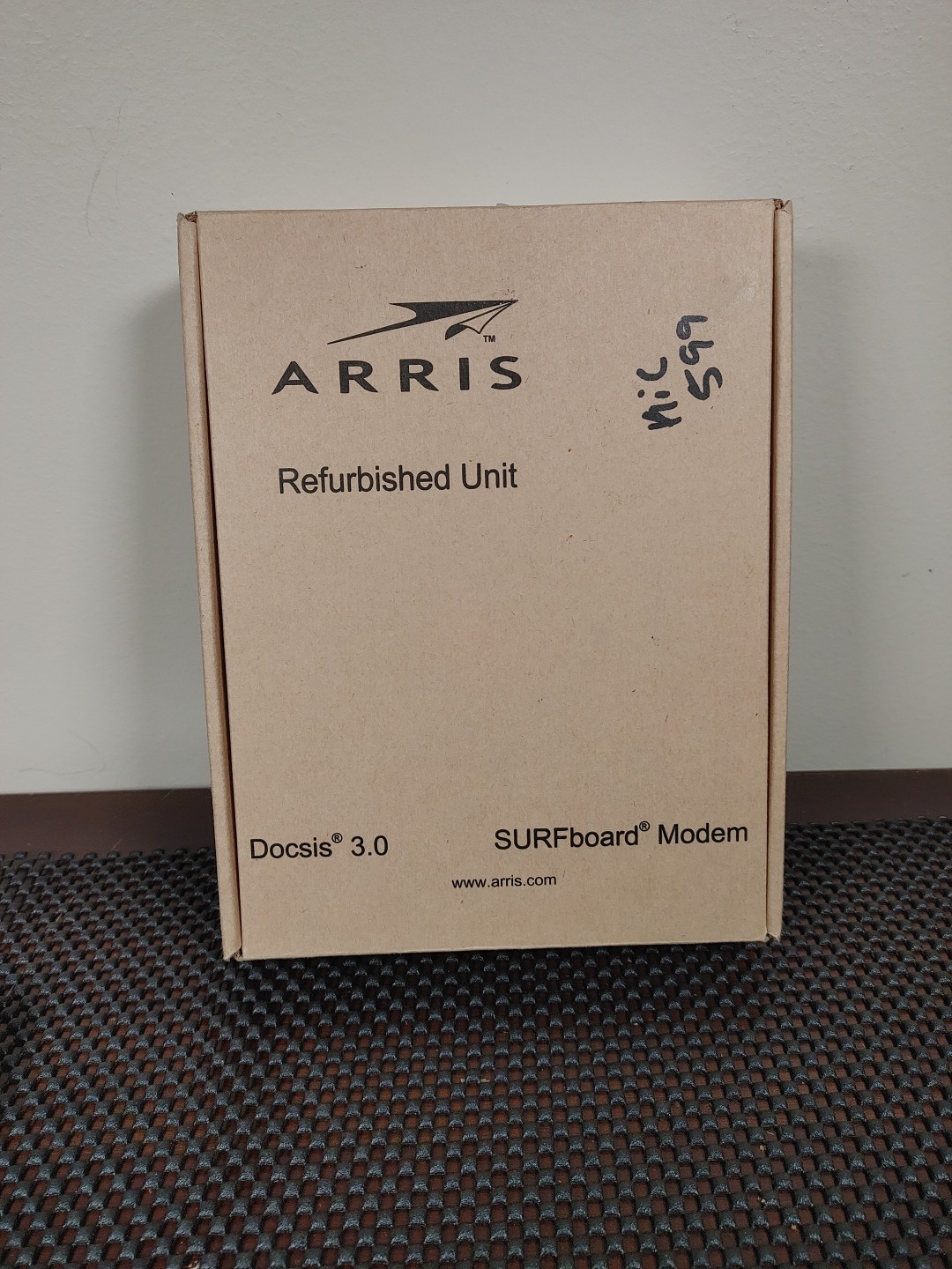Arris Motorola SB6121 Docsis 3.0 SURFboard Refurbished Cable Modem
