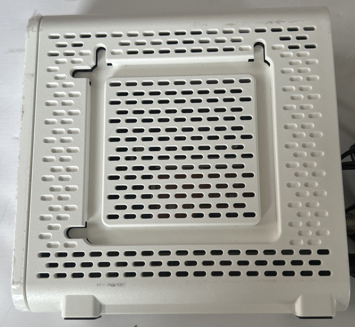 Arris Surf Board Docsis 3.0 Cable Modem 1.4Gbps 32 x 8 SB6190