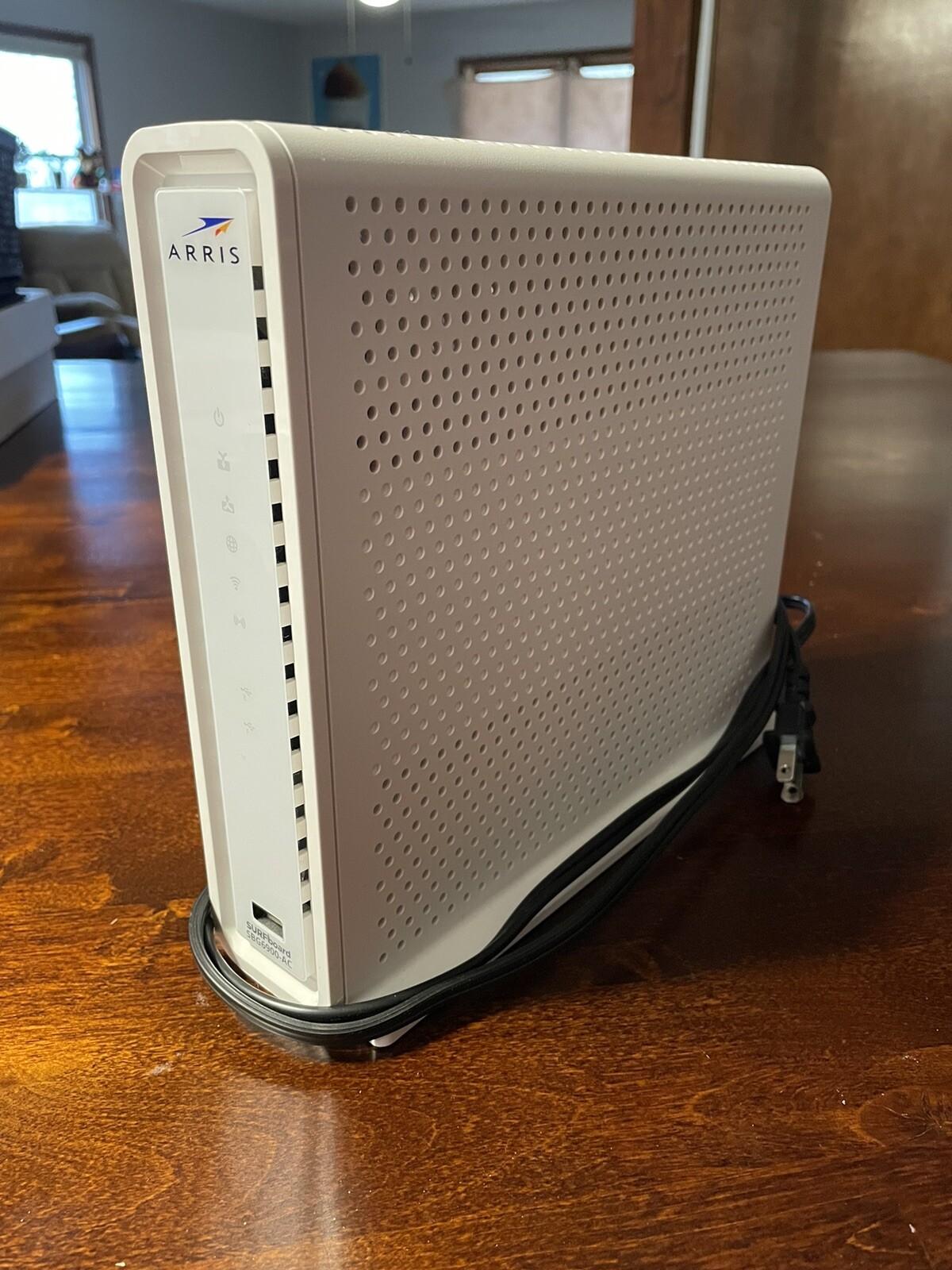 Arris Surfboard SBG6900-AC Docsis 3.0 Cable Modem WiFi AC1900 Router READ