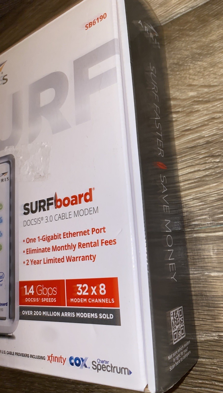 ARRIS Surfboard SB6190 32×8 DOCSIS 3.0 Cable Modem