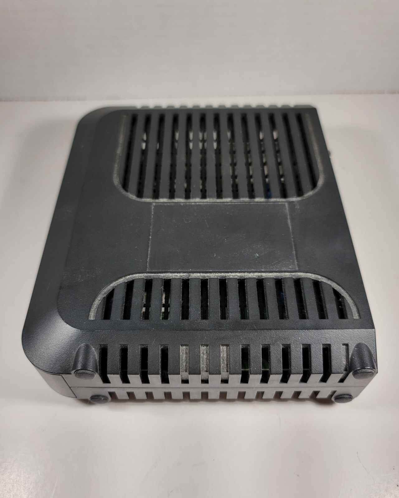 Cisco DPC3825 4 Port DOCSIS 3.0 Gateway Wireless Router