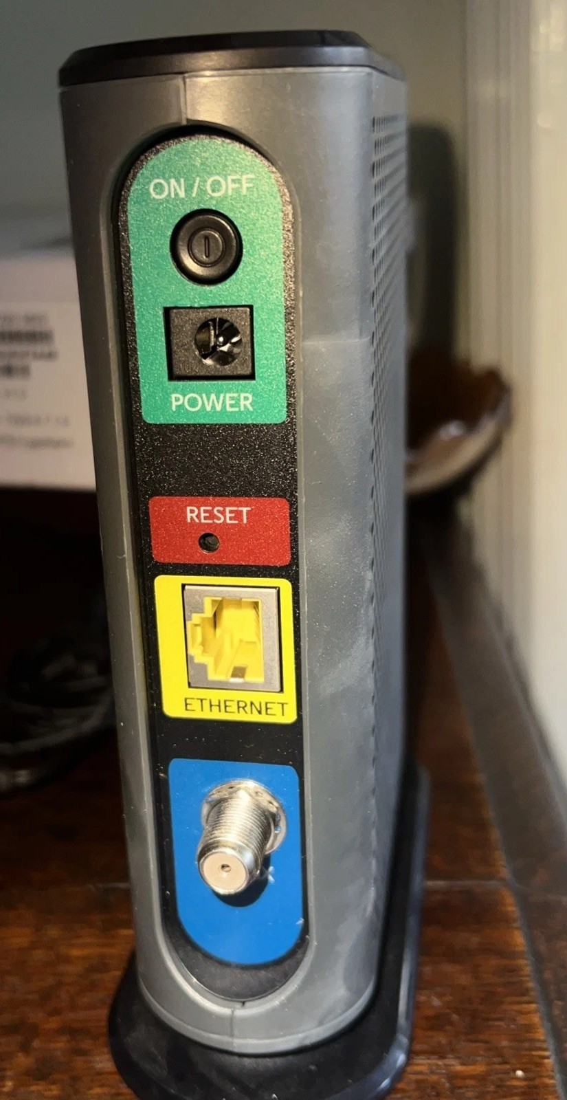 Motorola Cable Modem Model MB7220 w/ Power Cord & Ethernet Cable Tool
