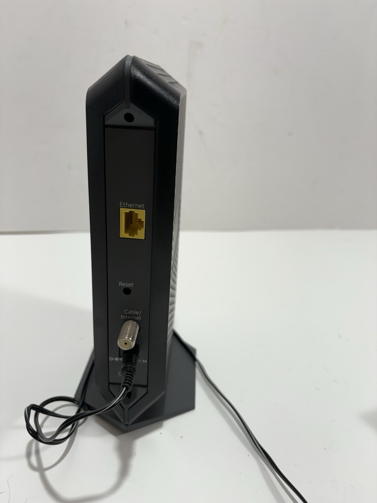 NETGEAR CM600-1AZNAS 960Mbps High Speed 3.0 Cable Modem Read Description