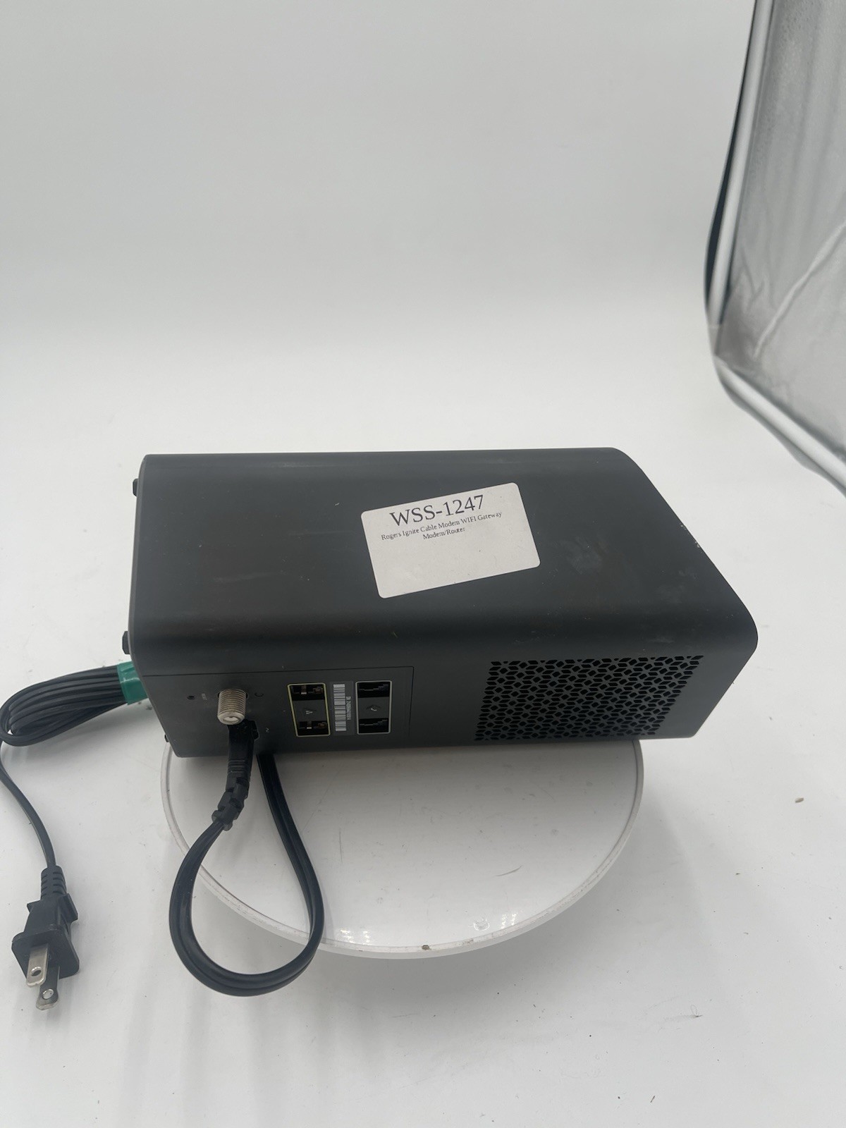 Rogers Gateway WiFi Router Unit with power cord – Power Tested