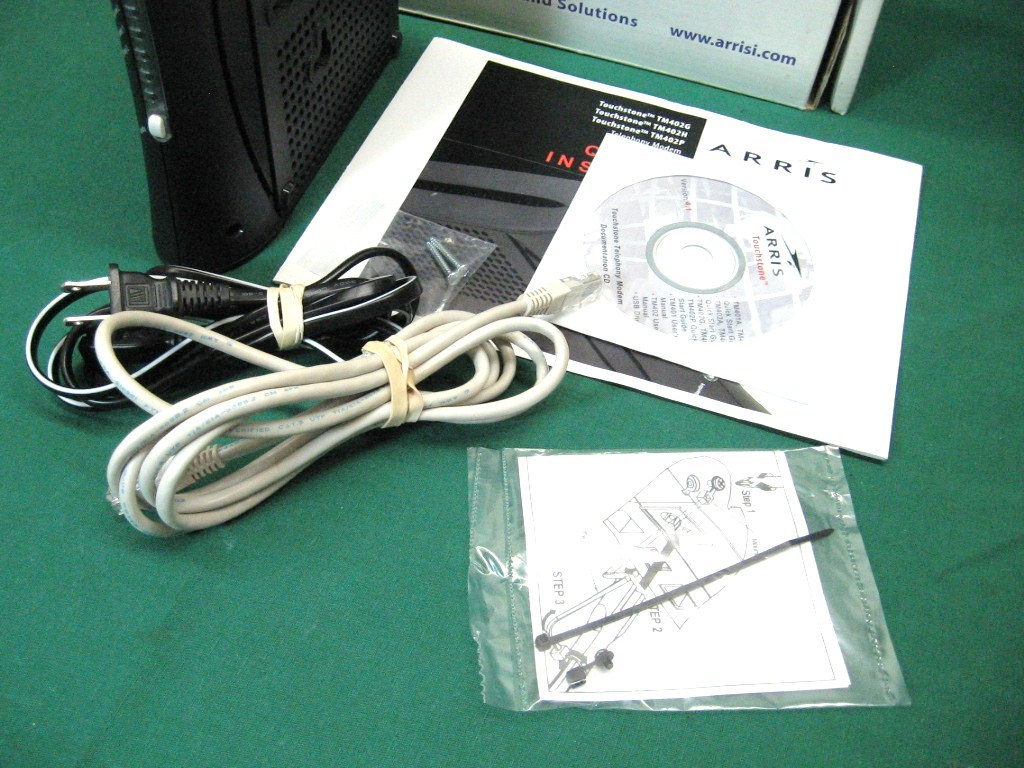 ARRIS TM402P cable PC MAC modem USB ethernet VOIP tele phone phony, CD