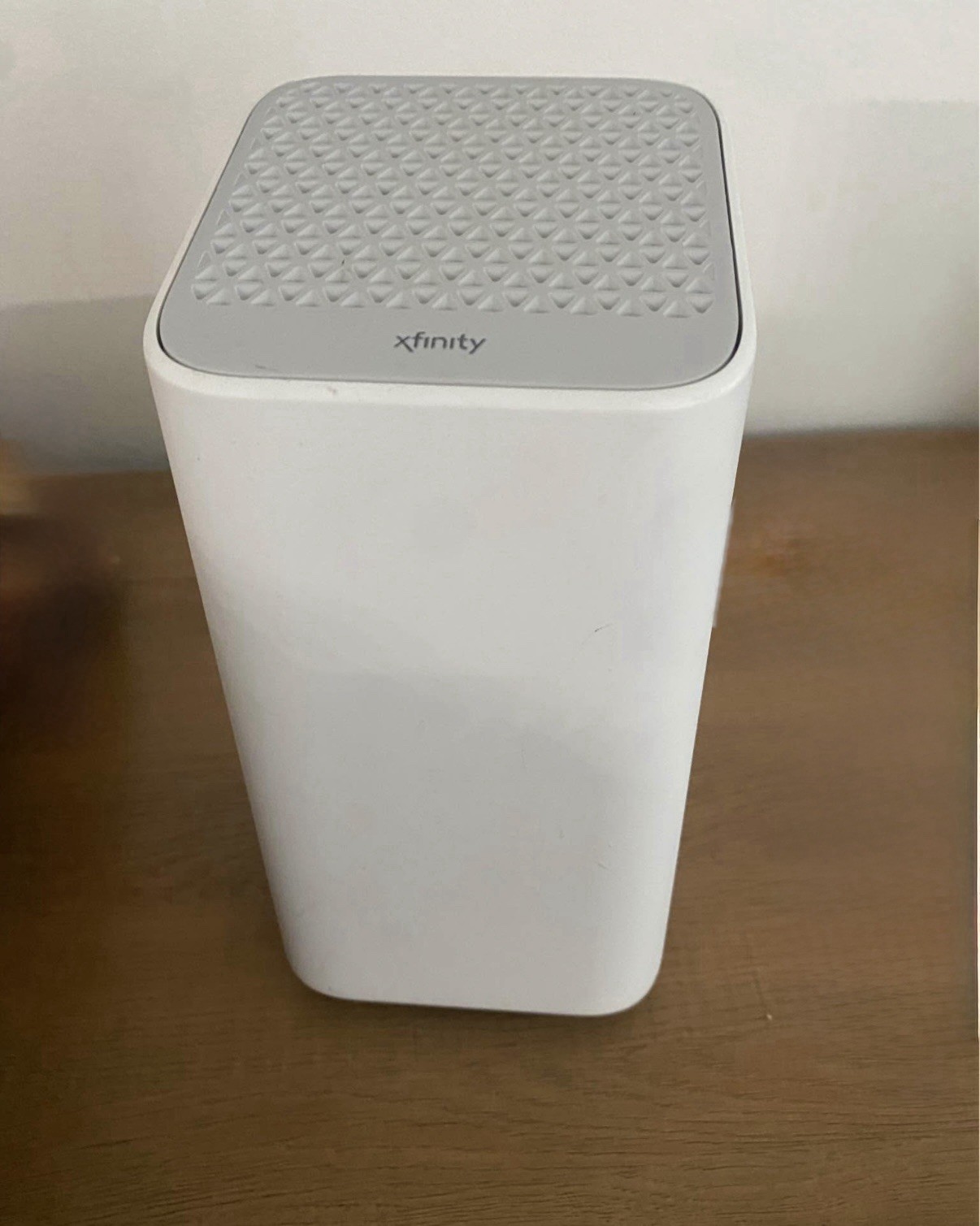 Xfinity XB7-CM WiFi Router Modem White and Power Supply.