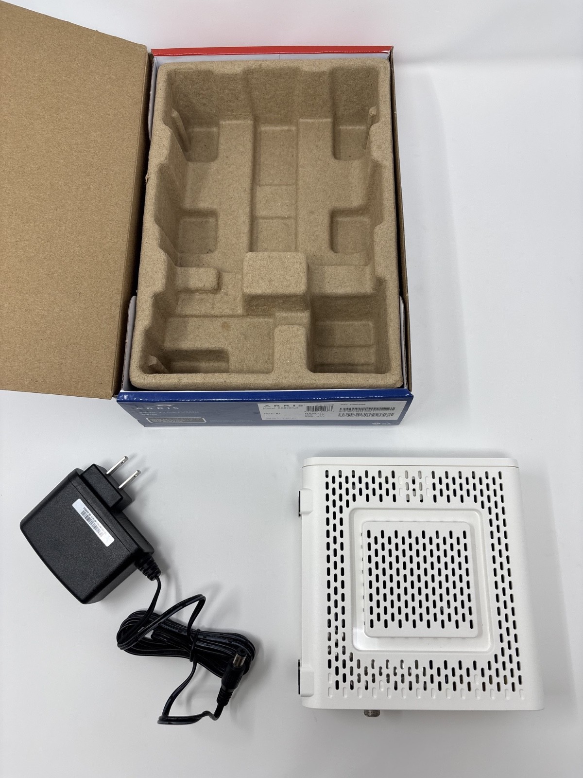 ARRIS SURFboard SB8200 DOCSIS 3.1 Cable Modem