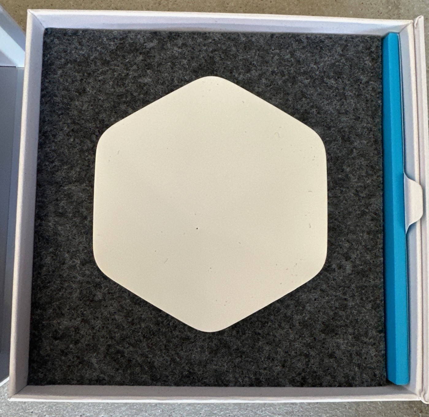 Xfinity xFi Wi-Fi Pod Ethernet Repeater – White