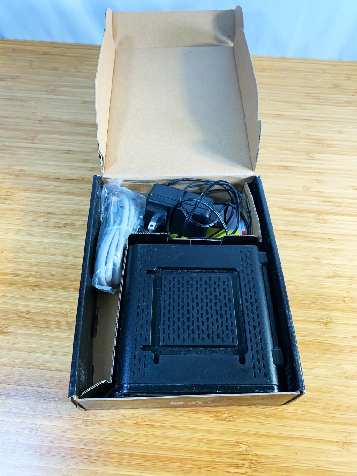 Arris Surfboard Cable Modem, DOCSIS 3.0 200 Series Model SB6121 Tested