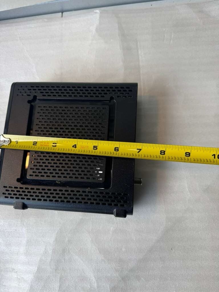 MOTOROLA ARRIS SURFboard SBG6580 DOCSIS 3.0Cable Modem & Wi-F1 Router N300 Dual