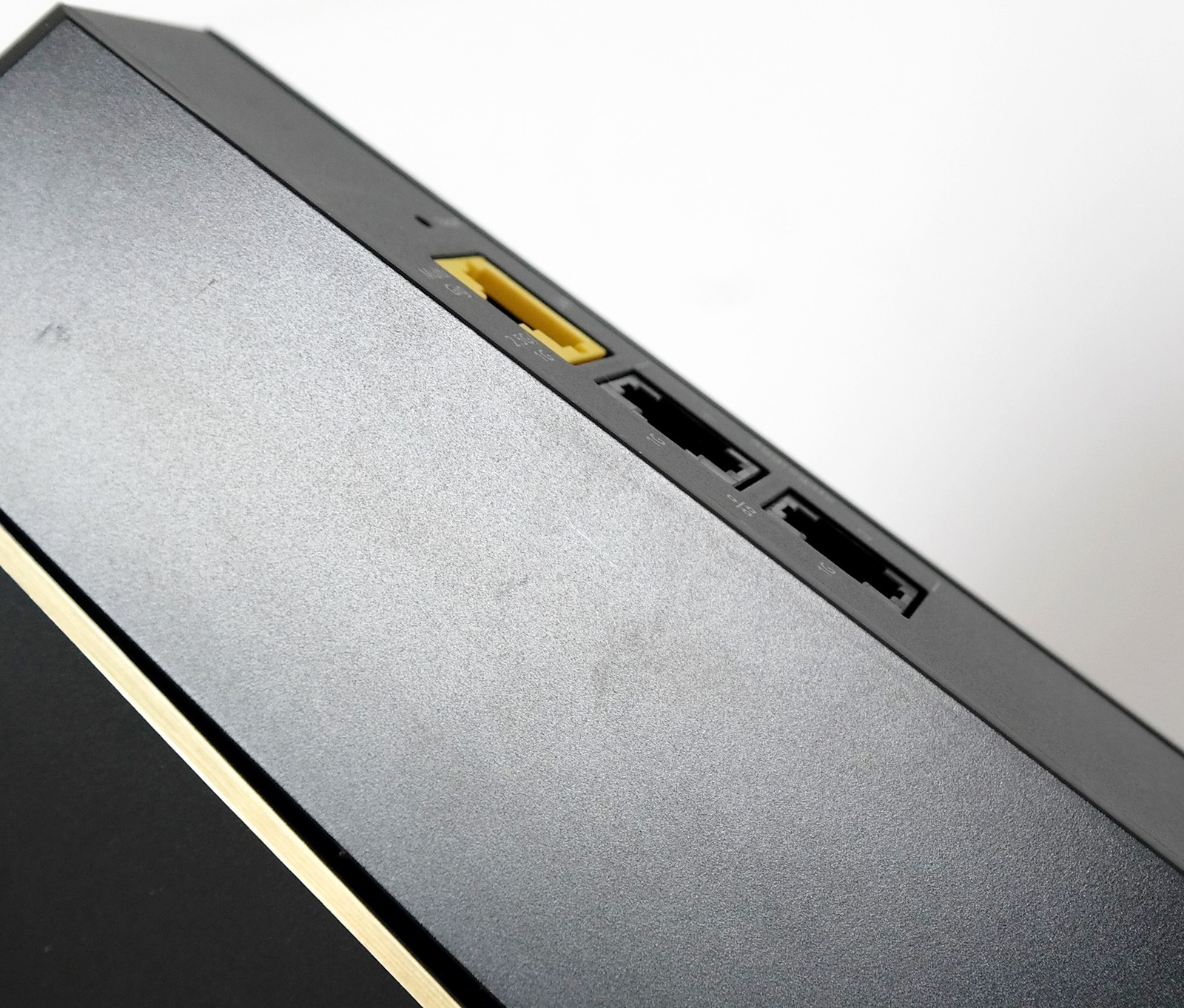 NETGEAR Nighthawk CM3000 High Speed Cable Modem