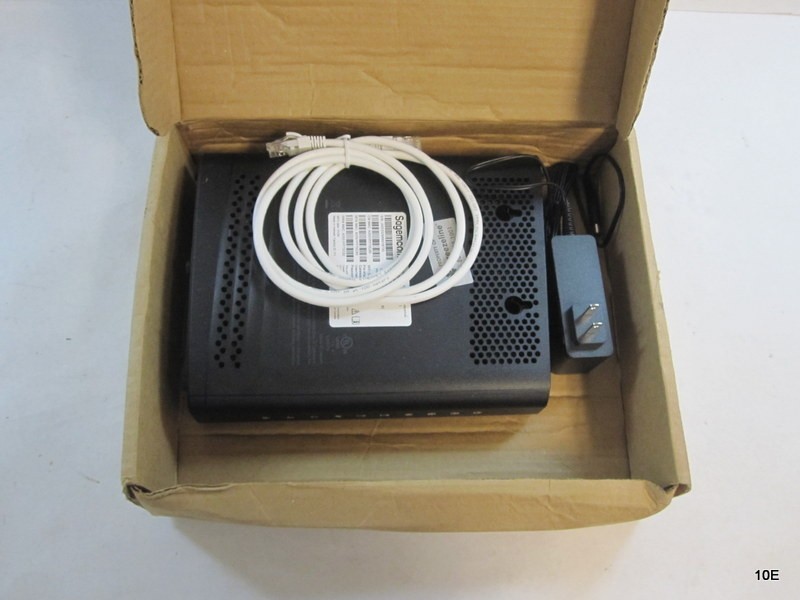 Sagemcom Xtream Modem F@st 3896 UM Gateway Wi-Fi Hub w/Cables