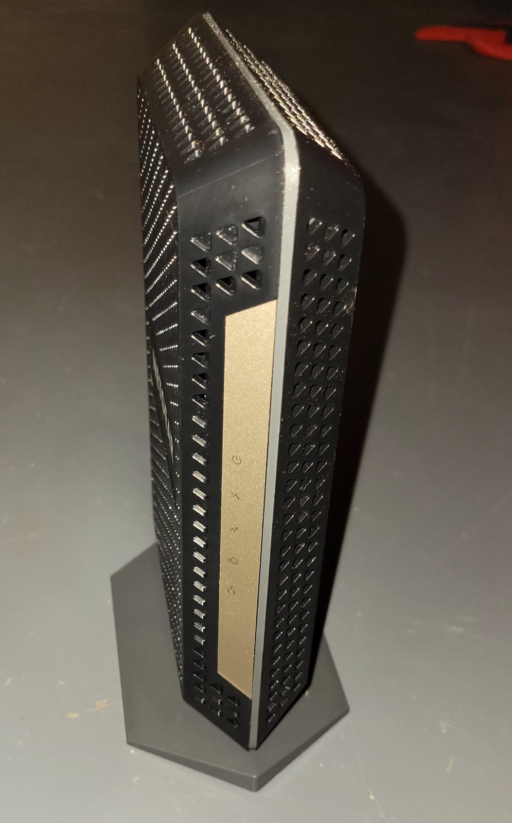 NETGEAR Cable Modem CM1000V2 Docsis 3.0. BRAND NEW / RARELY USED. FAST SHIPPING.