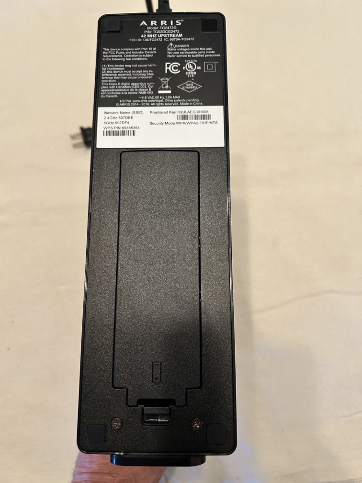 ARRIS Touchstone TG2472G Cable Voice Gateway Modem Home Office WiFi Black