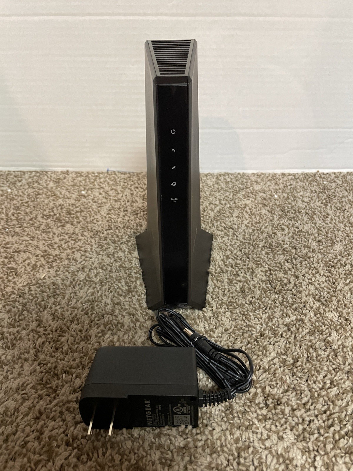 Netgear Nighthawk CM2000 2.5Gbps Multi Gig Internet Speed Cable Modem DOCSIS 3.1
