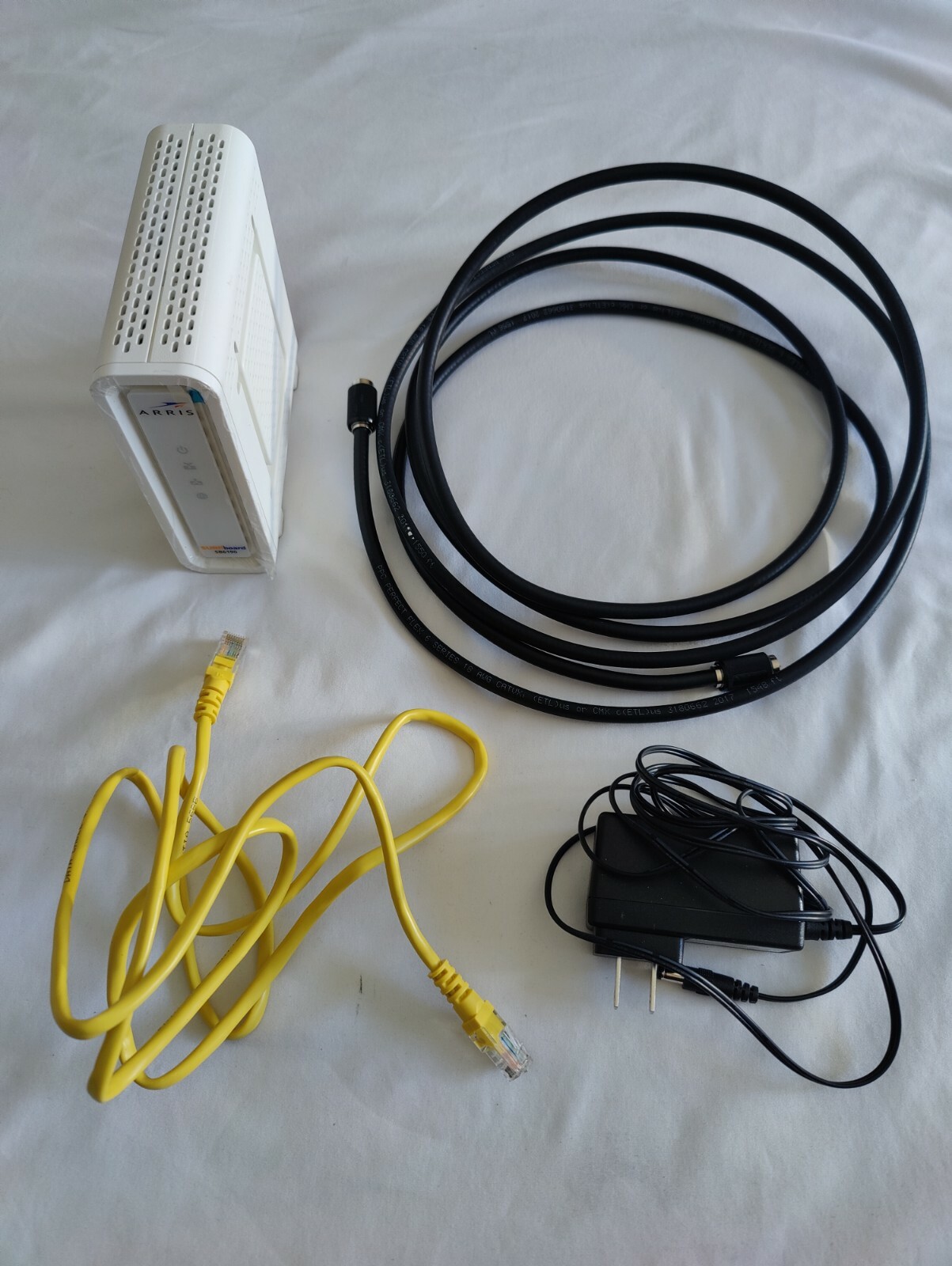 ARRIS Surfboard SB6190-RB DOCSIS 3.0 Cable Modem, White (Used)