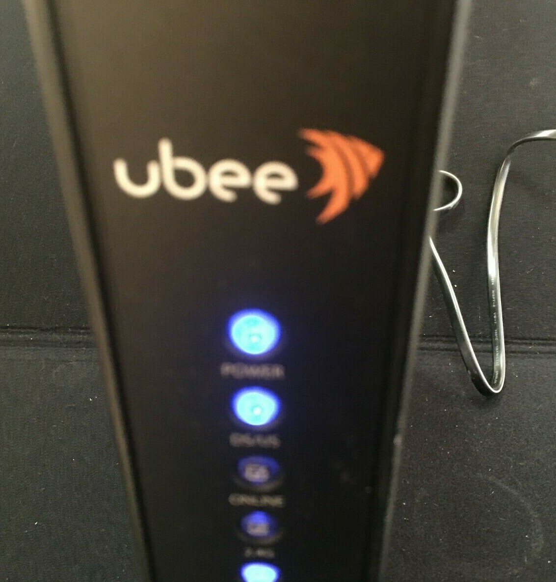 UBEE DVW32CB DOCSIS 3.0 Wireless Wi-Fi Modem Router Voice Gateway TWC