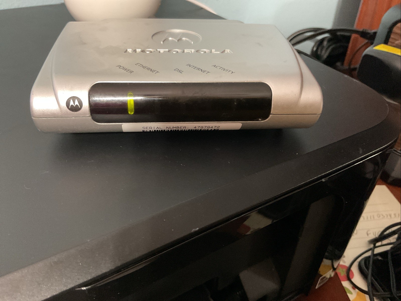 MOTOROLA HIGH SPEED INTERNET DSL MODEM WITH POWER CORD 2210-02-1006
