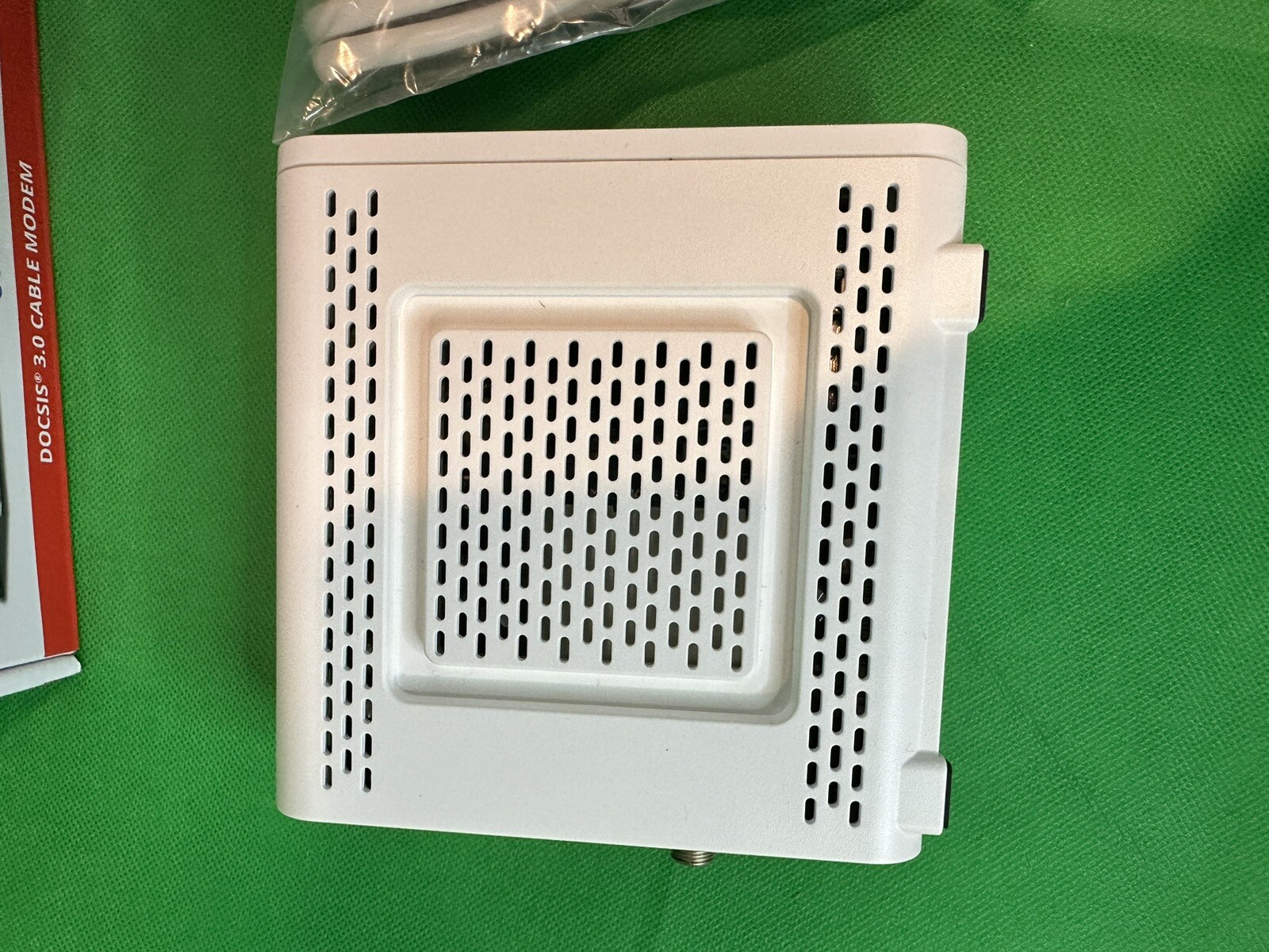 ARRIS Surfboard Cable Modem SB6190 Open As Is See Photos
