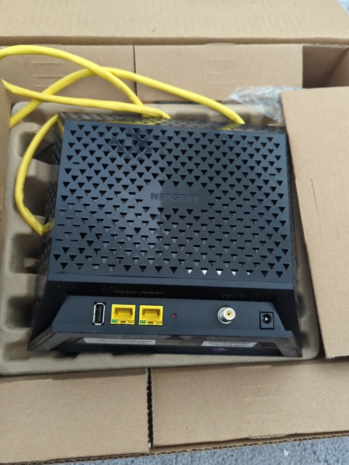 NETGEAR AC1600 WiFi Cable Modem Router Combo C6250, DOCSIS 3.0 Dual Band Gigabit