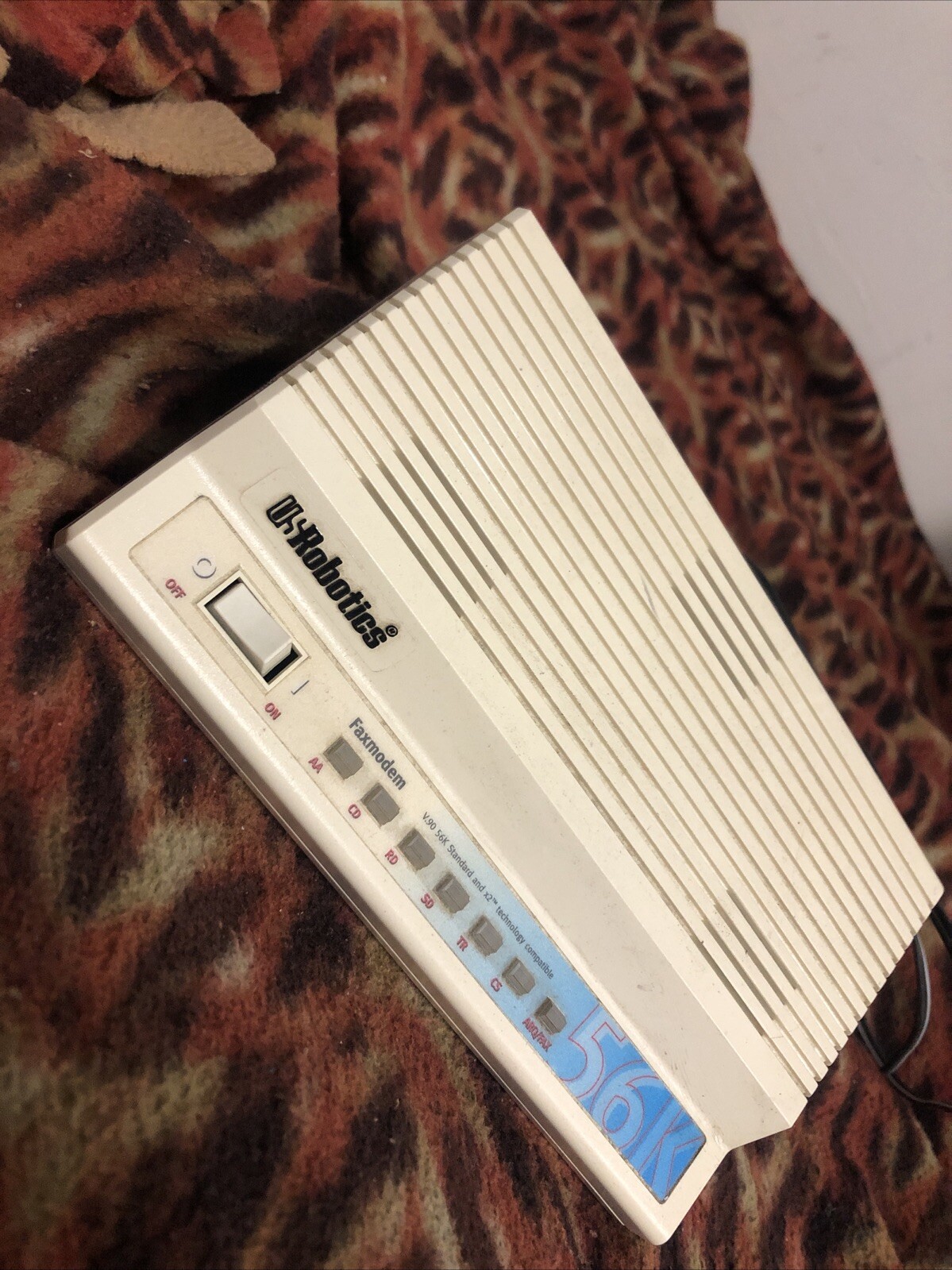 US Robotics Fax modem V.90 56k Standard & X2 Technology Compatible Vtg 1998 3com