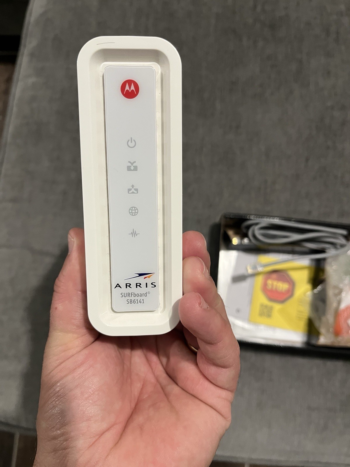 Motorola ARRIS Surfboard Wi-Fi Modem 400 Series SB6141