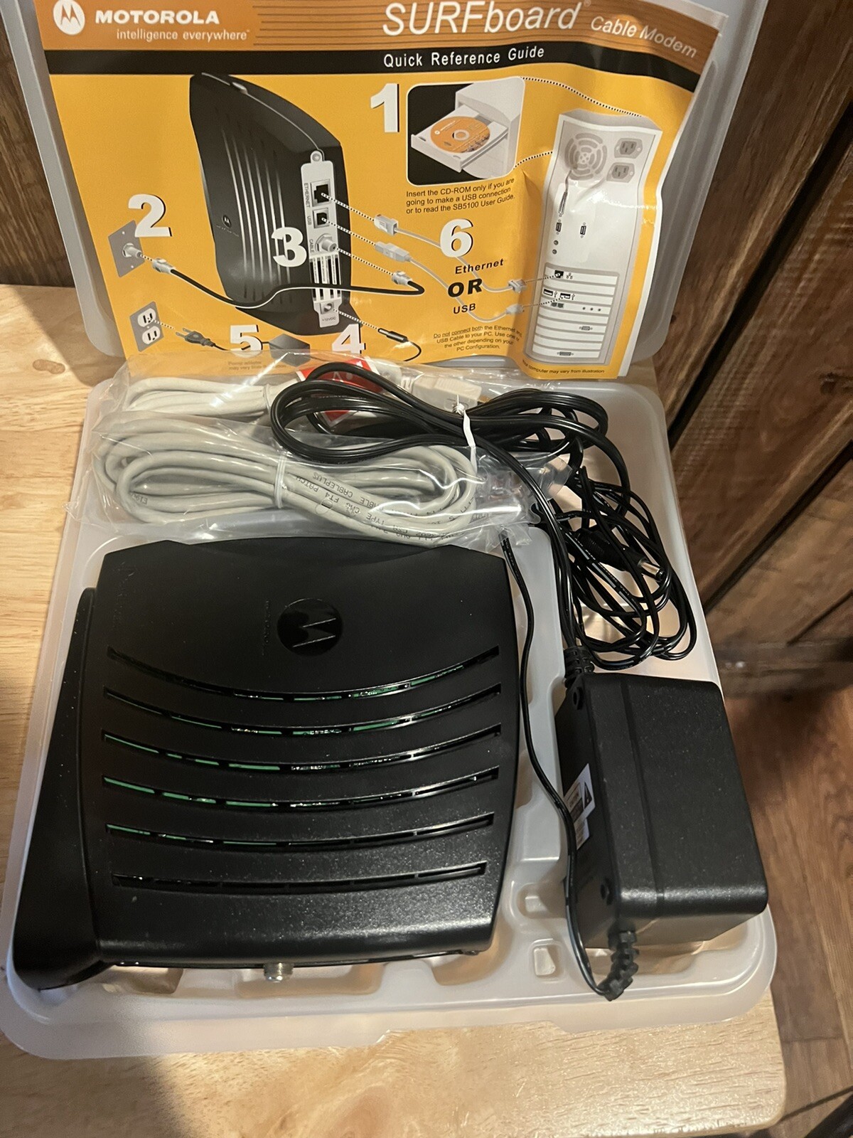 Motorola SURFboard SB5100 Cable Modem 500887-025-00 – Free Shipping