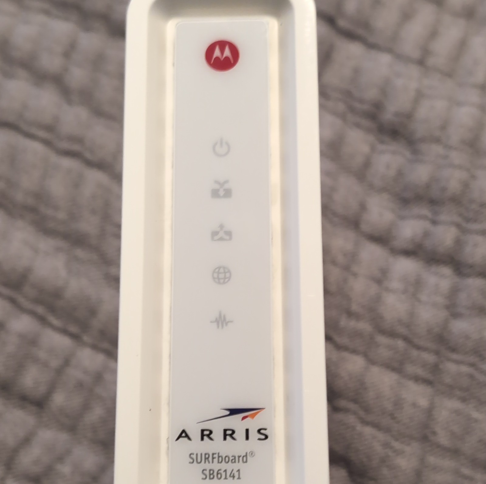 ARRIS SURFboard SB6141 Cable Modem White Ethernet Coaxial Wired RJ-45 PC