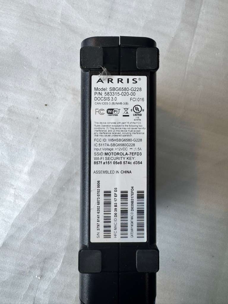 MOTOROLA ARRIS SURFboard SBG6580 DOCSIS 3.0Cable Modem & Wi-F1 Router N300 Dual