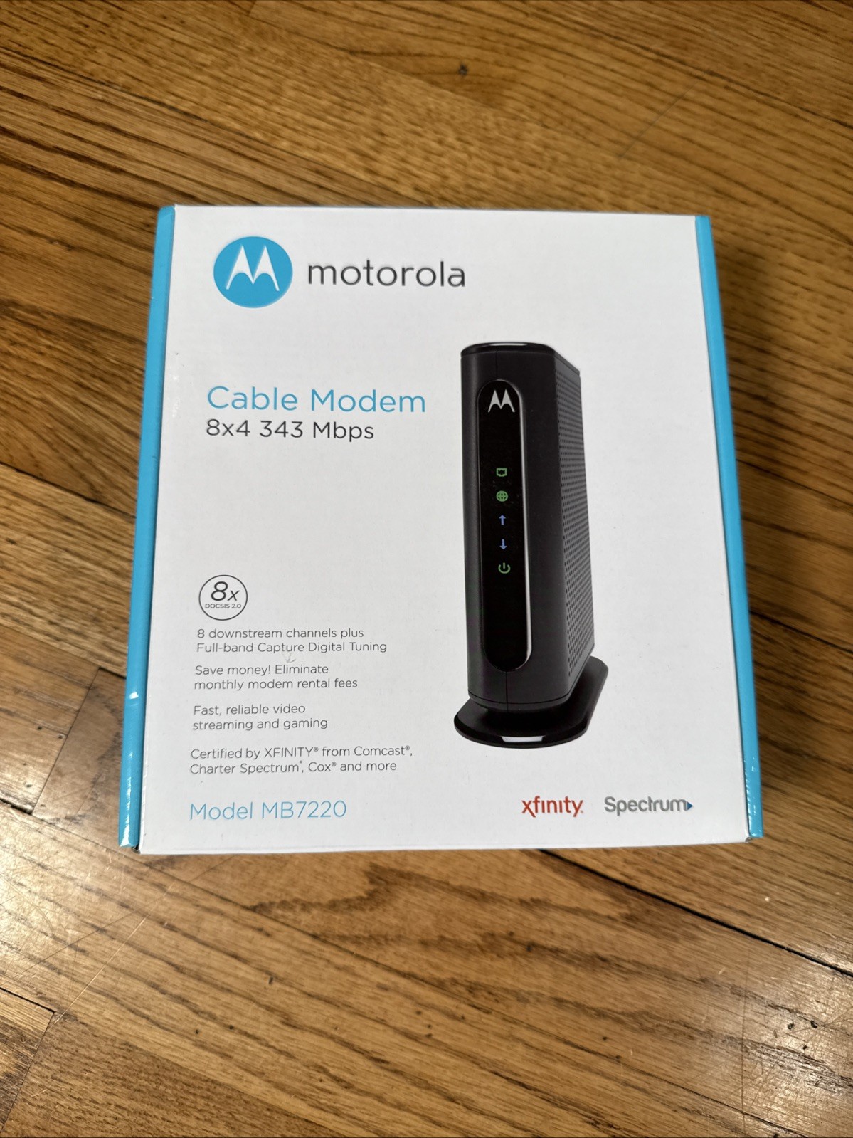 NEW Motorola 8×4 Cable Modem Model MB7220 OPEN BOx