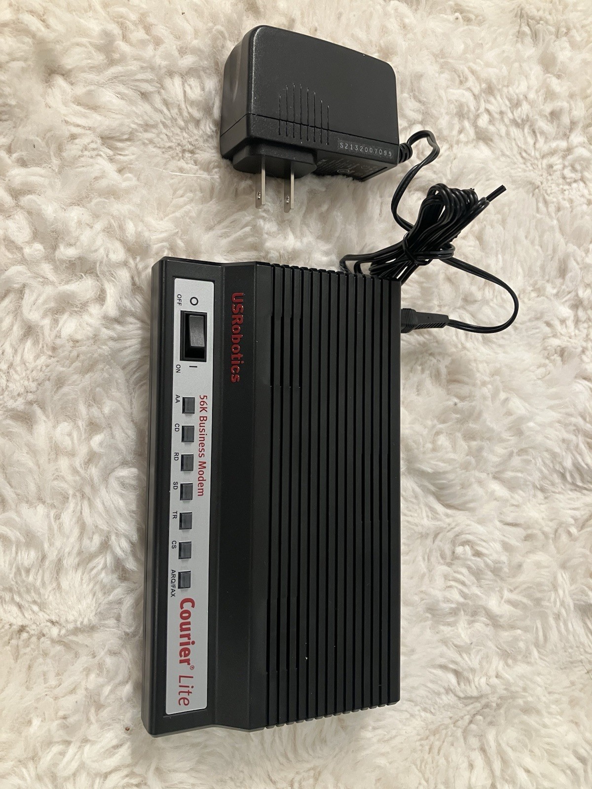 US Robotics 56K Business Modem Courier Lite 5686G with Power adapter & Cables