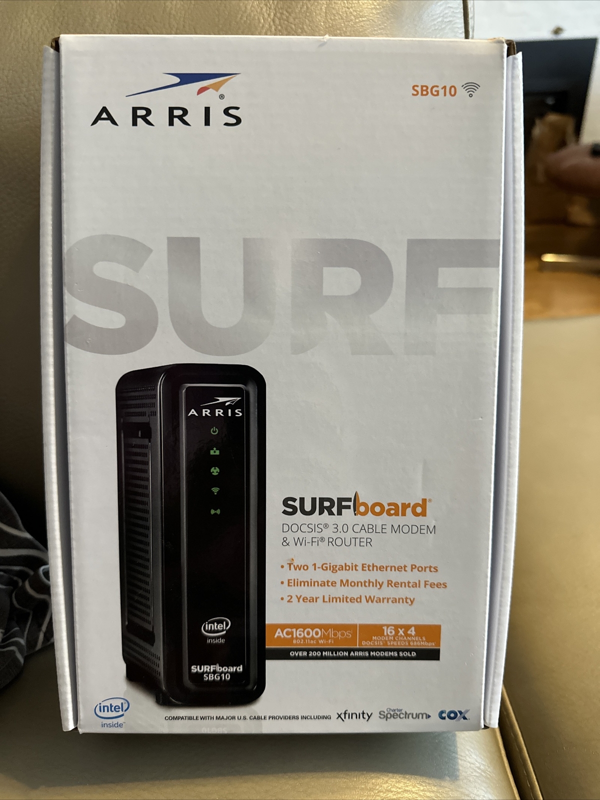 ARRIS SURFboard SBG10 DOCSIS3.0 16×4 Gigabit Cable Modem & Router AC1600Mbps